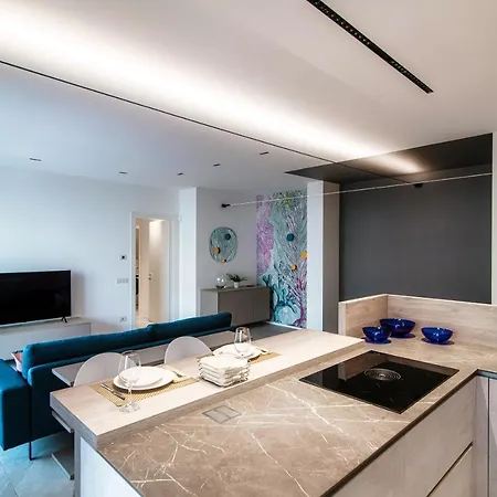 Sette - By Myhomeincomo Apartament *